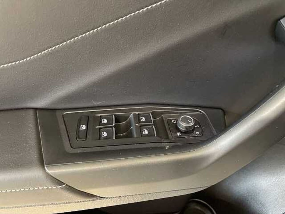 Volkswagen T-Roc usata a Prato (16)