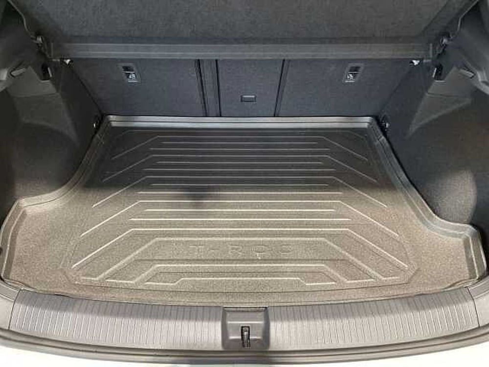 Volkswagen T-Roc usata a Prato (8)