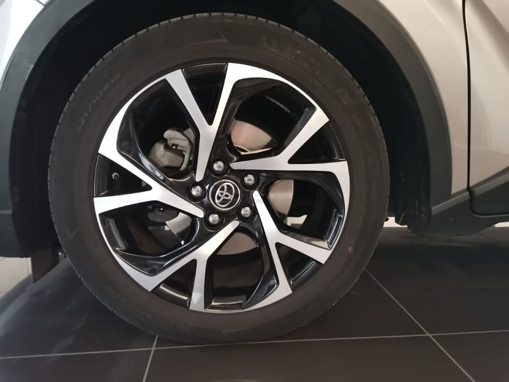 Toyota Toyota C-HR usata a Bergamo (14)