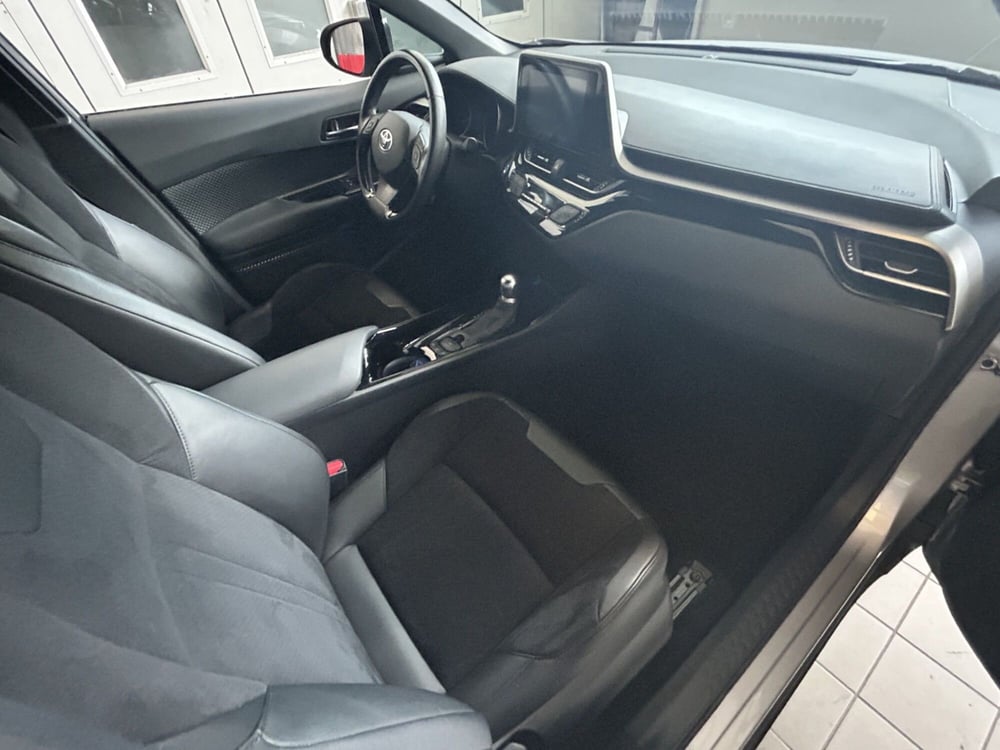 Toyota Toyota C-HR usata a Bergamo (6)