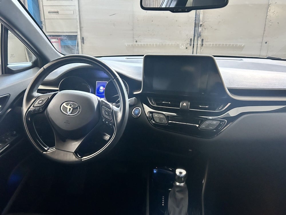 Toyota Toyota C-HR usata a Bergamo (9)