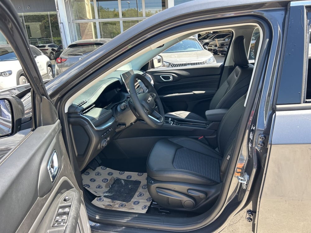 Jeep Compass nuova a Frosinone (17)