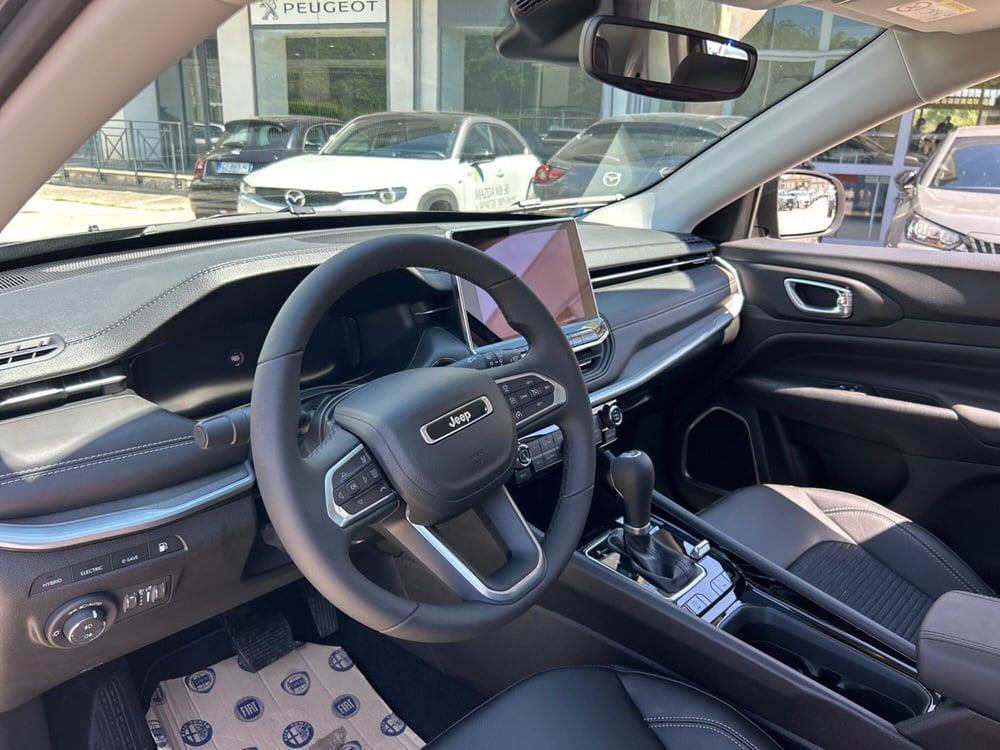 Jeep Compass nuova a Frosinone (18)