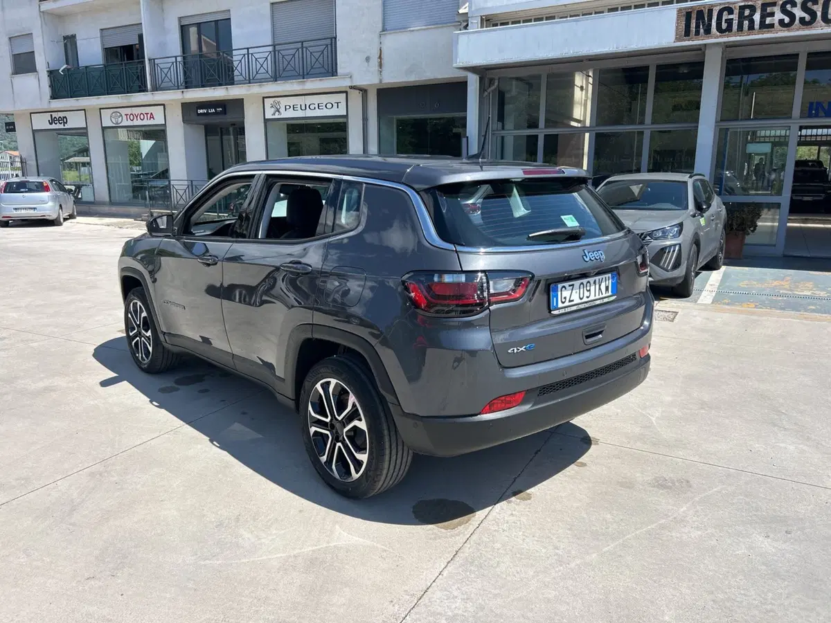 Jeep Compass nuova a Frosinone (6)