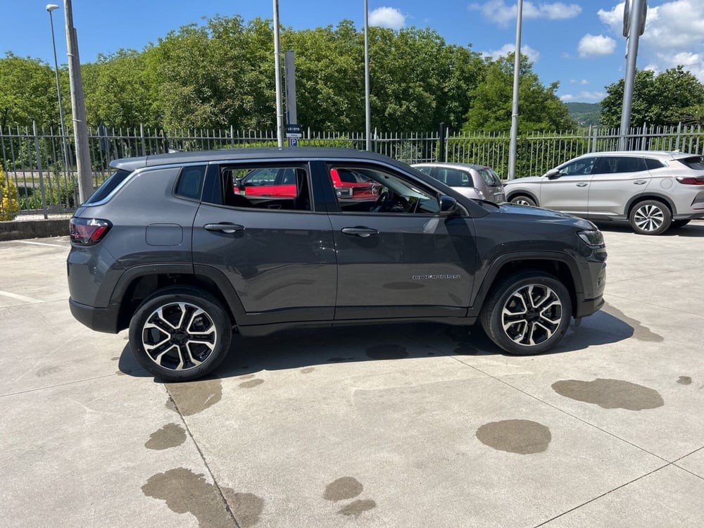 Jeep Compass nuova a Frosinone (7)