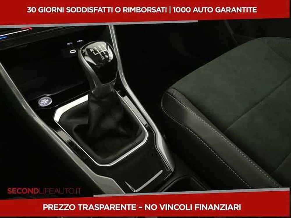 Volkswagen T-Roc nuova a Chieti (17)