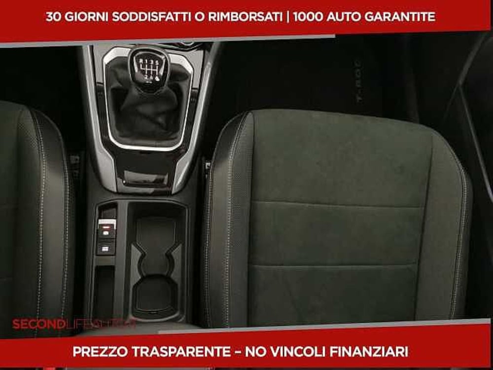 Volkswagen T-Roc nuova a Chieti (18)