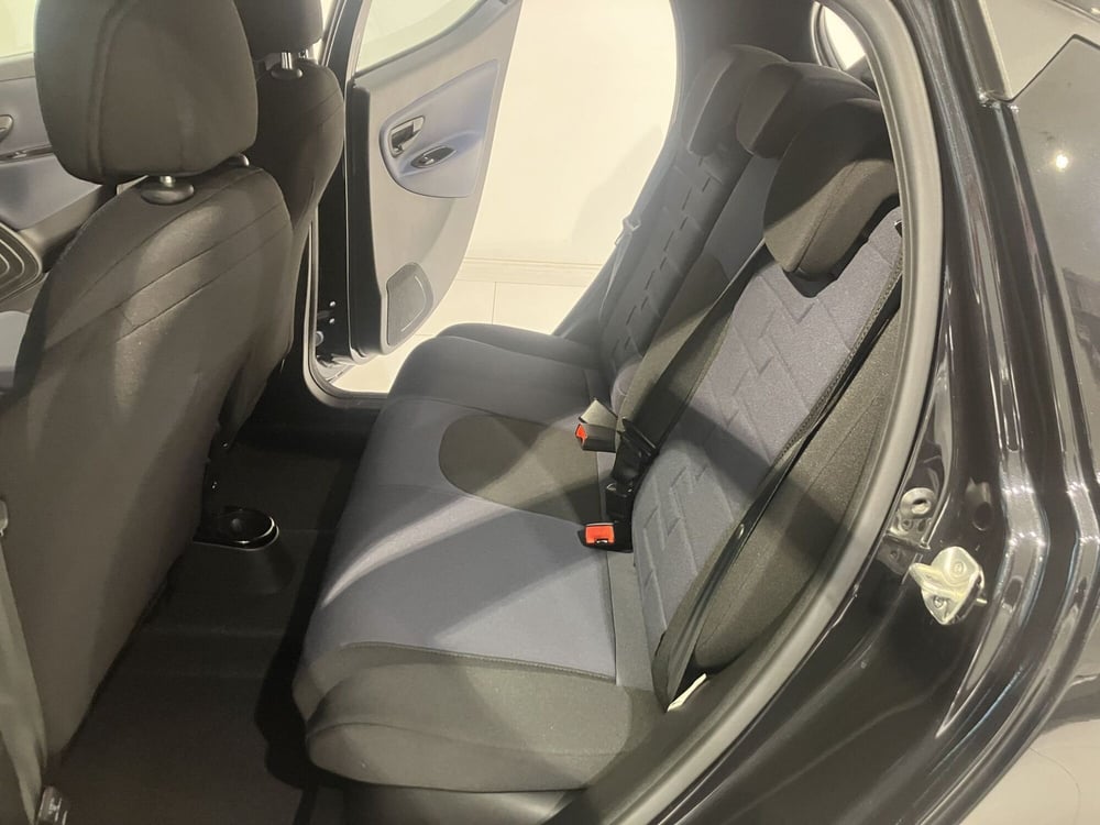 Lancia Ypsilon usata a Parma (12)