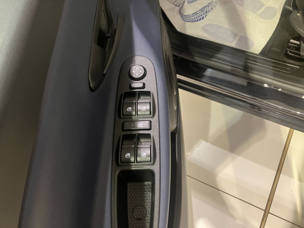 Lancia Ypsilon usata a Parma (19)
