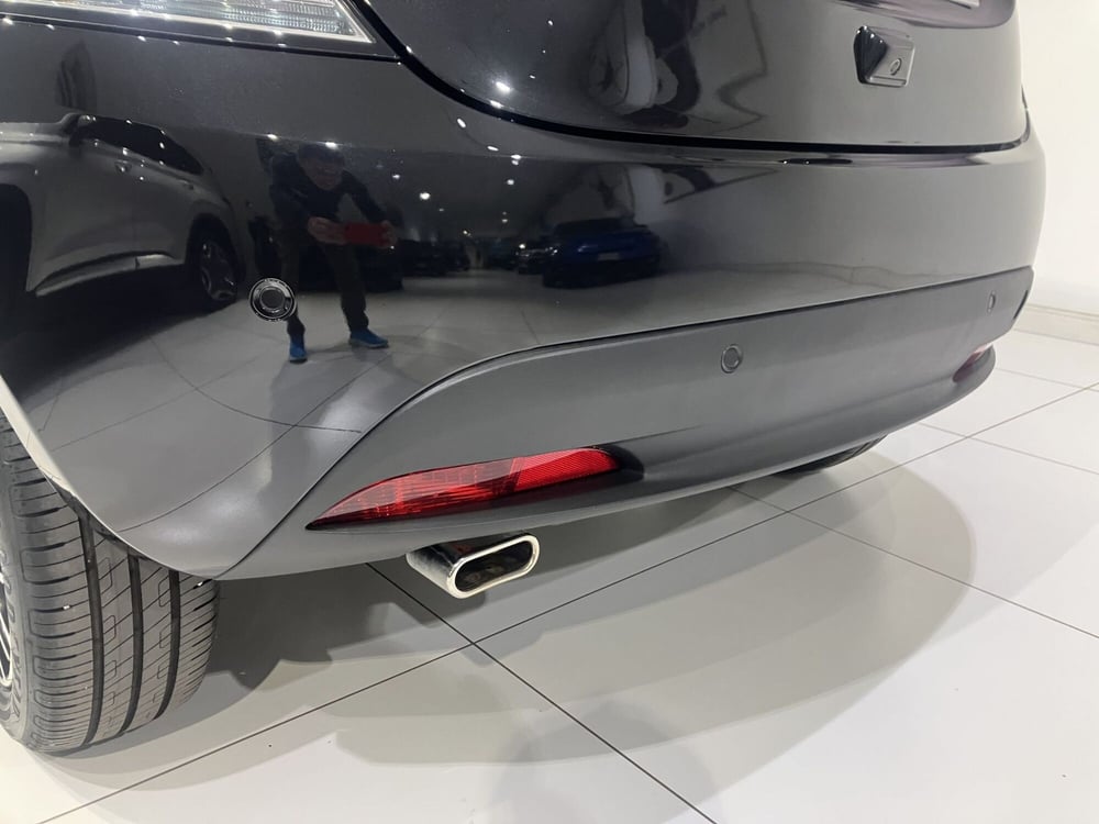Lancia Ypsilon usata a Parma (7)