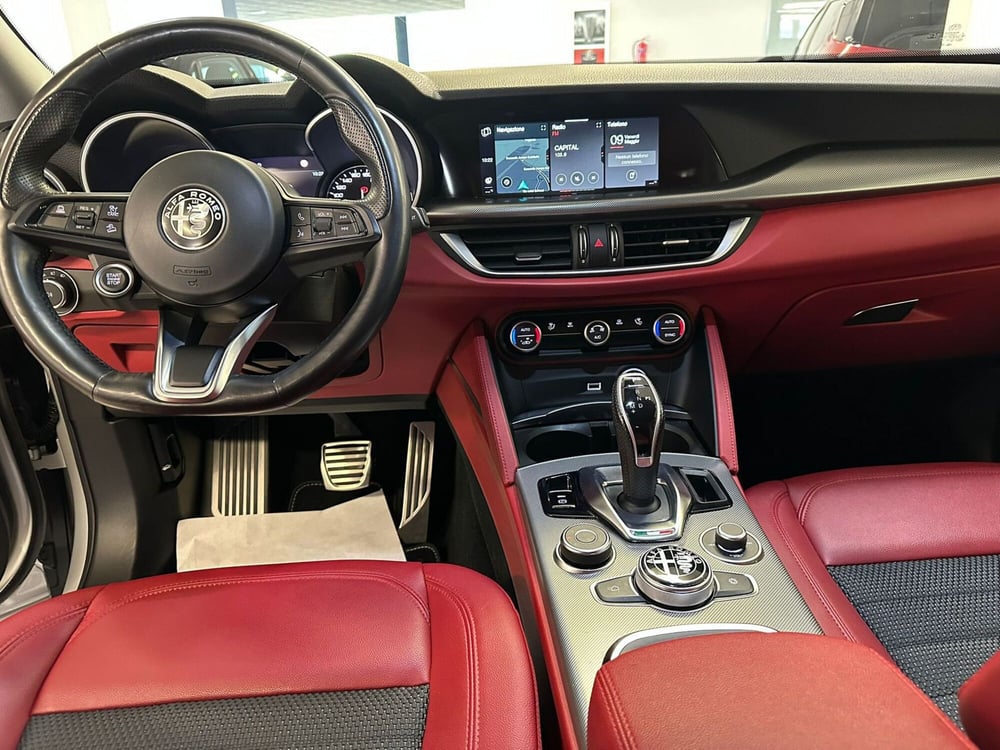 Alfa Romeo Stelvio usata a Arezzo (14)