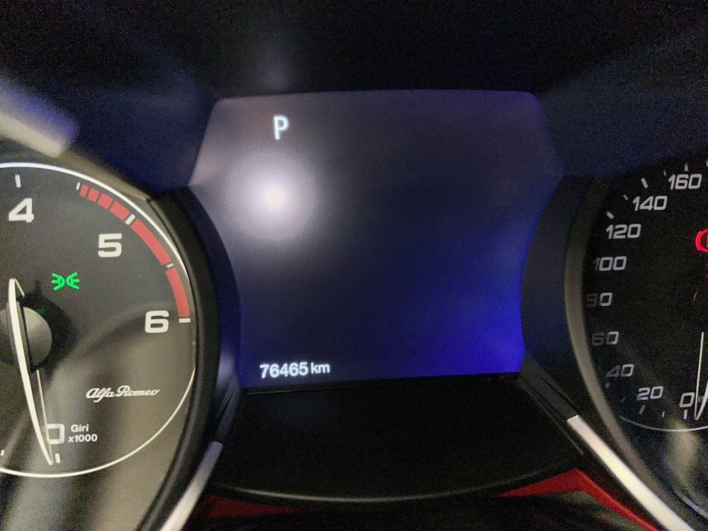 Alfa Romeo Stelvio usata a Arezzo (16)