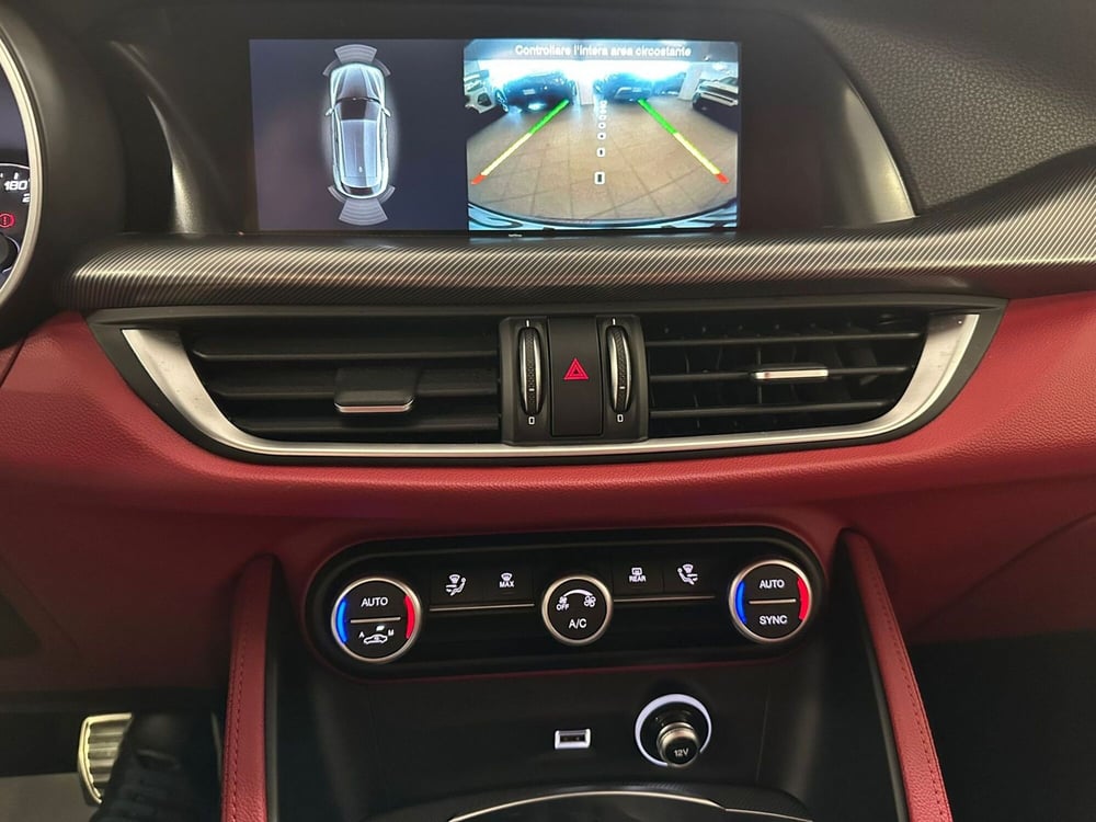 Alfa Romeo Stelvio usata a Arezzo (17)