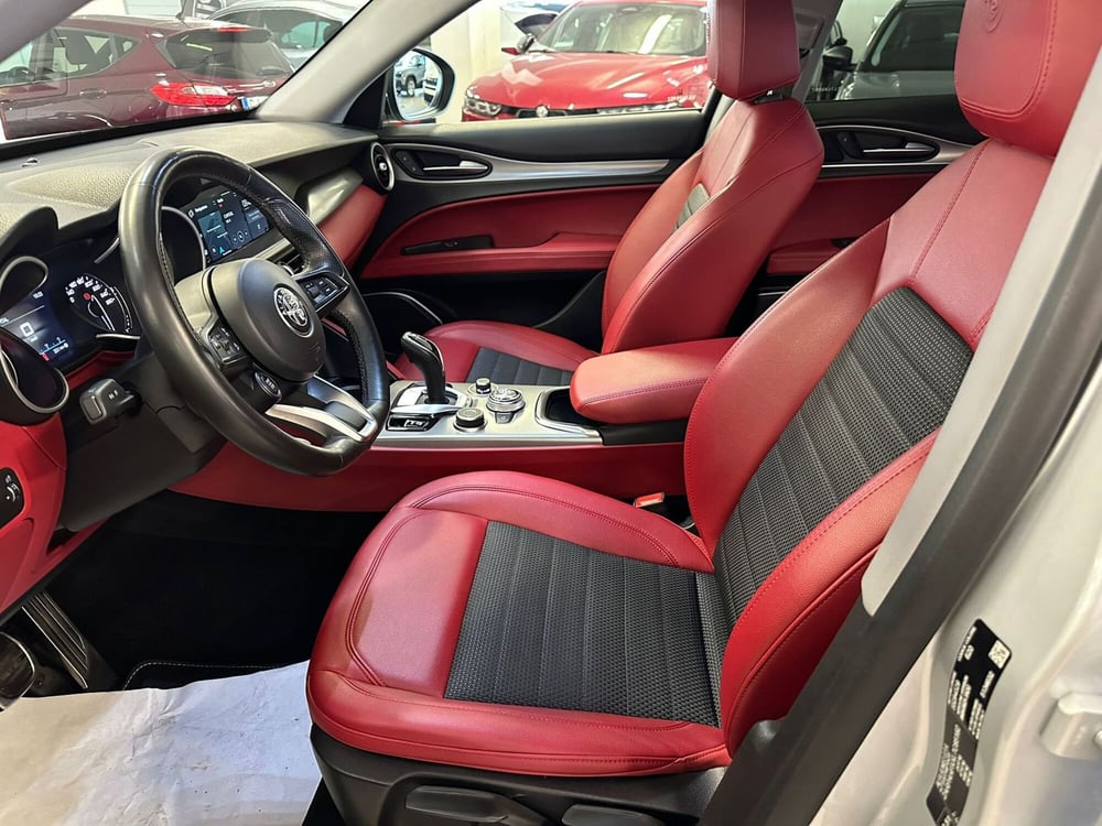 Alfa Romeo Stelvio usata a Arezzo (18)