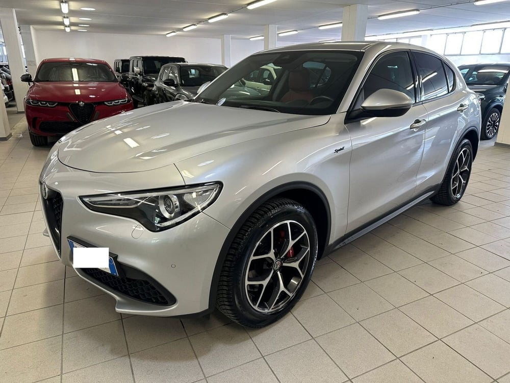 Alfa Romeo Stelvio usata a Arezzo (2)