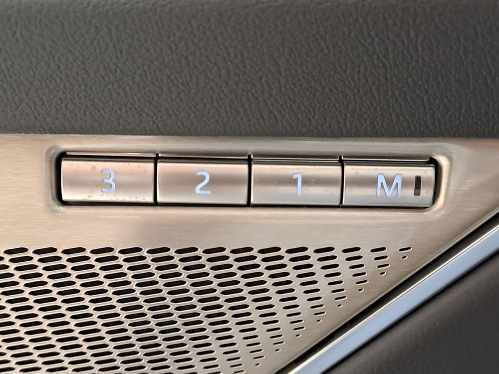 Jaguar F-Pace usata a Pavia (12)