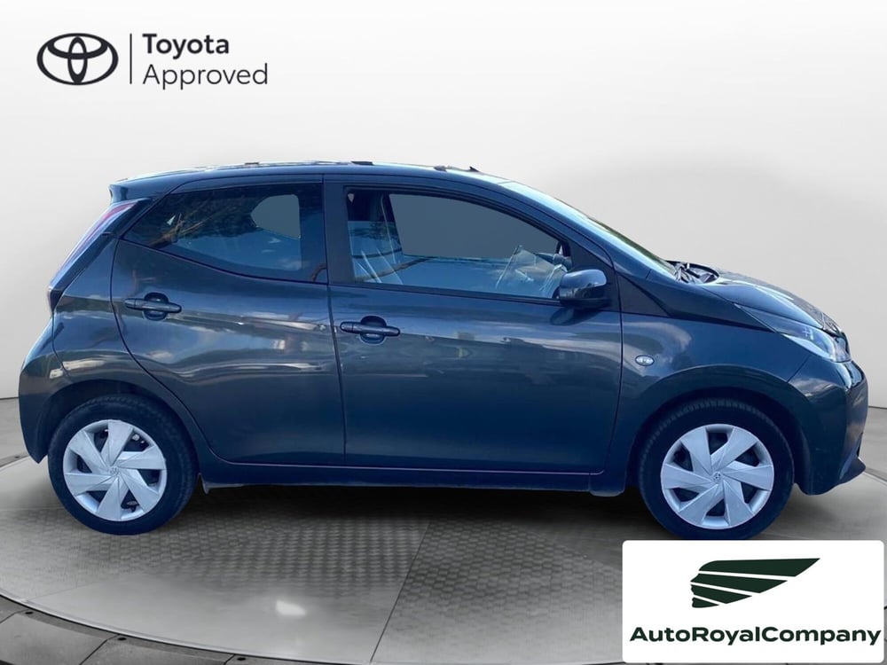 Toyota Aygo usata a Roma (12)