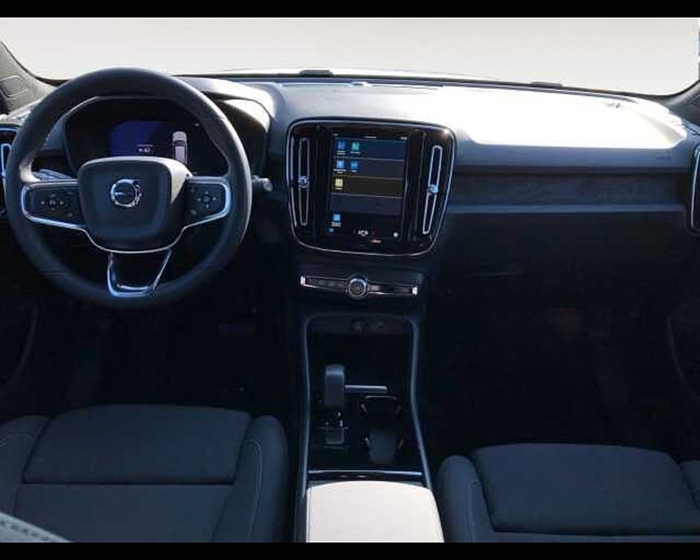 Volvo EX40 nuova a Ravenna (10)