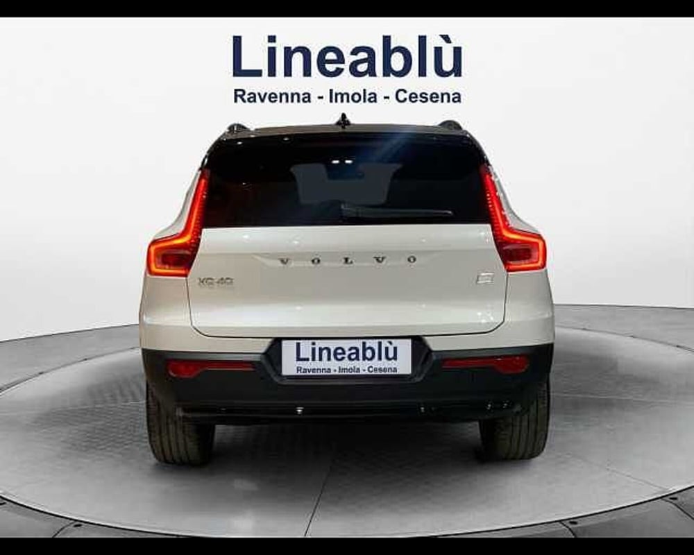 Volvo EX40 nuova a Ravenna (7)