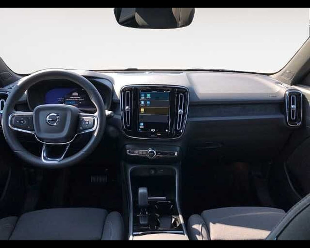 Volvo EX40 nuova a Ravenna (10)