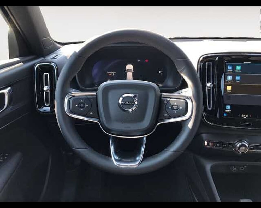 Volvo EX40 nuova a Ravenna (12)