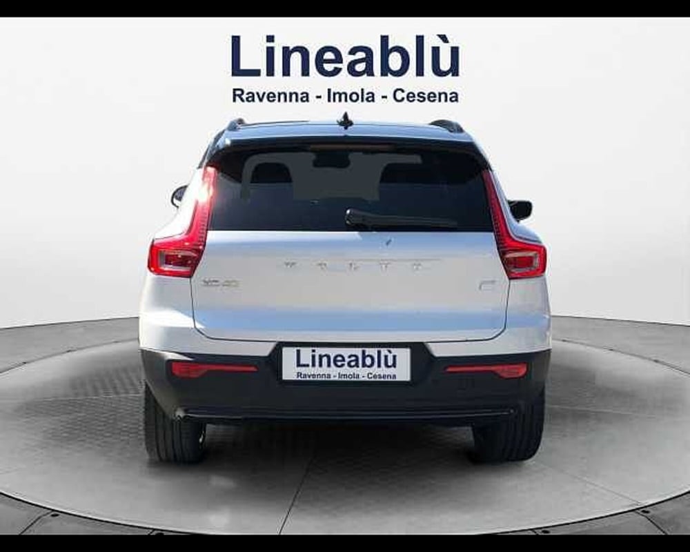 Volvo EX40 nuova a Ravenna (4)