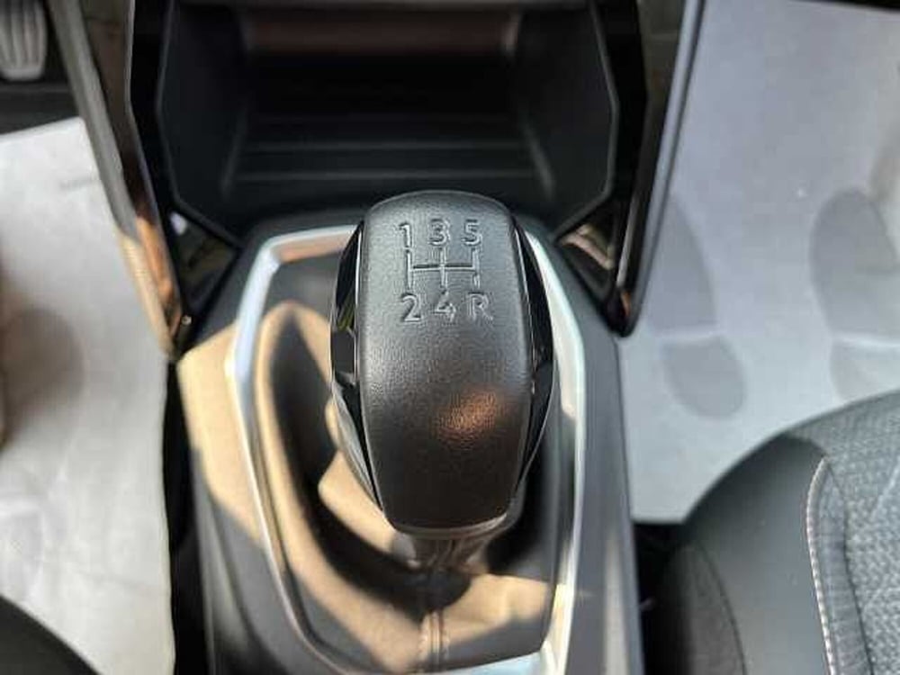 Peugeot 208 nuova a Treviso (14)