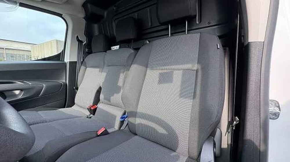 Fiat Doblò Furgone nuova a Milano (12)