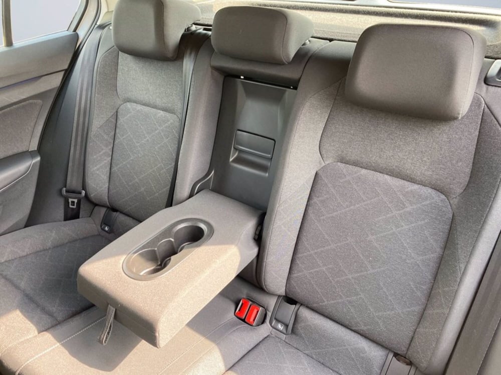Volkswagen Golf Variant usata a Milano (10)