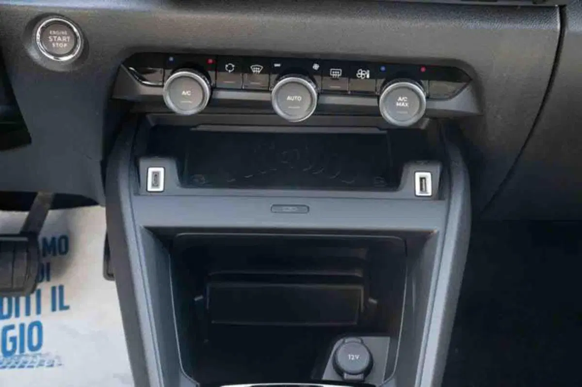 Citroen C4 nuova a Torino (16)