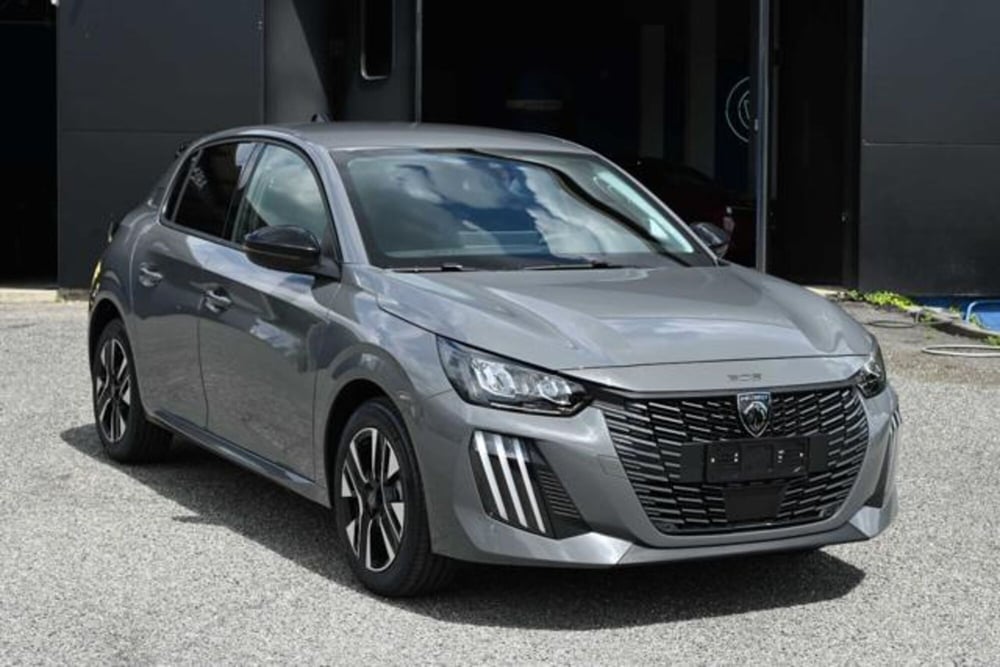 Peugeot 208 nuova a Torino (3)