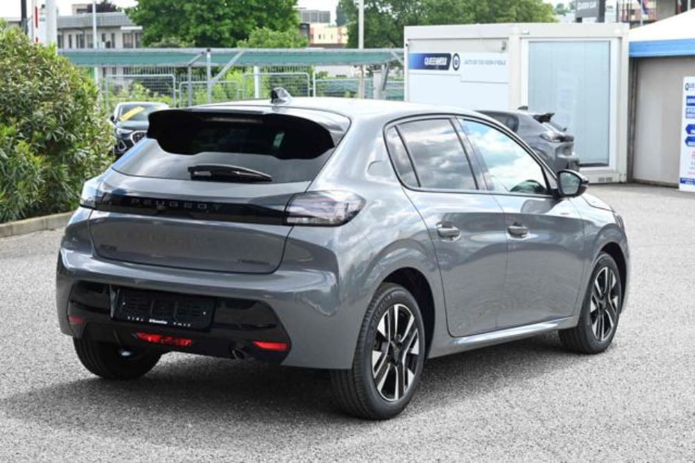 Peugeot 208 nuova a Torino (5)