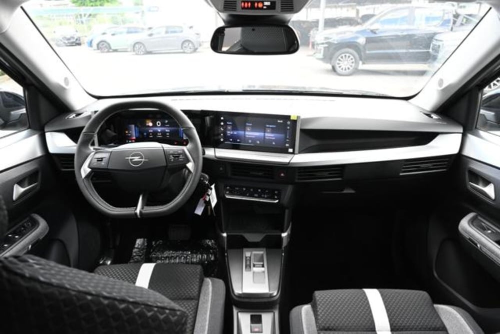 Opel Frontera nuova a Torino (11)