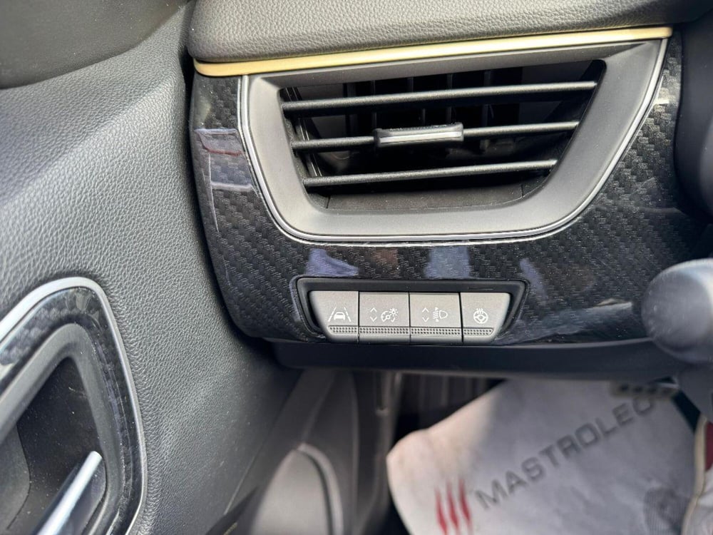 Renault Arkana usata a Lecce (14)