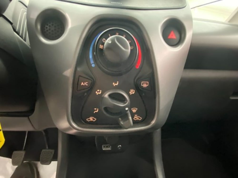 Toyota Aygo usata a Padova (11)