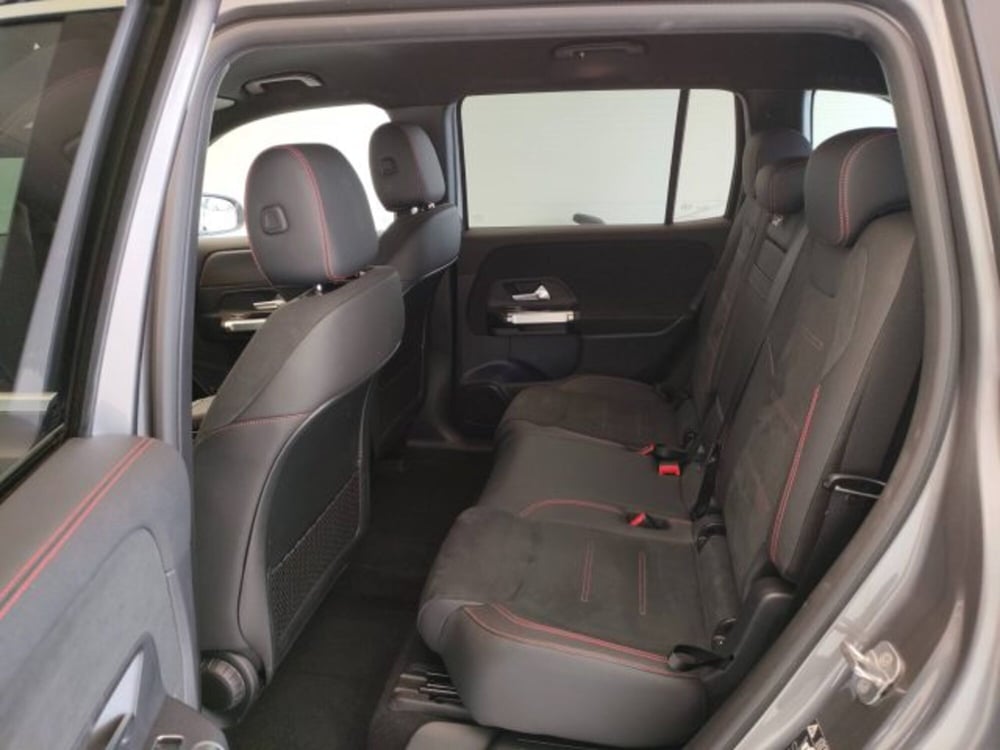 Mercedes-Benz EQB usata a Teramo (10)