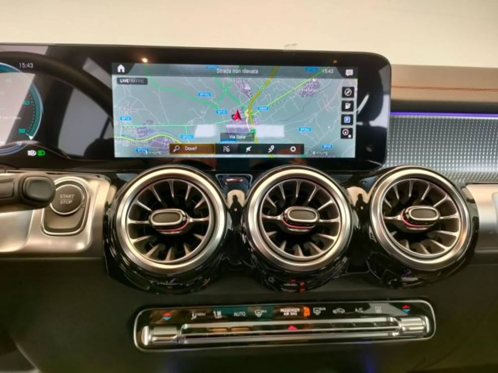 Mercedes-Benz EQB usata a Teramo (13)