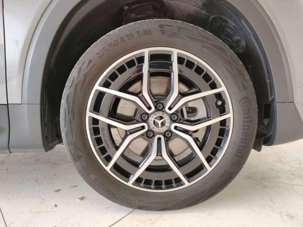 Mercedes-Benz EQB usata a Teramo (8)