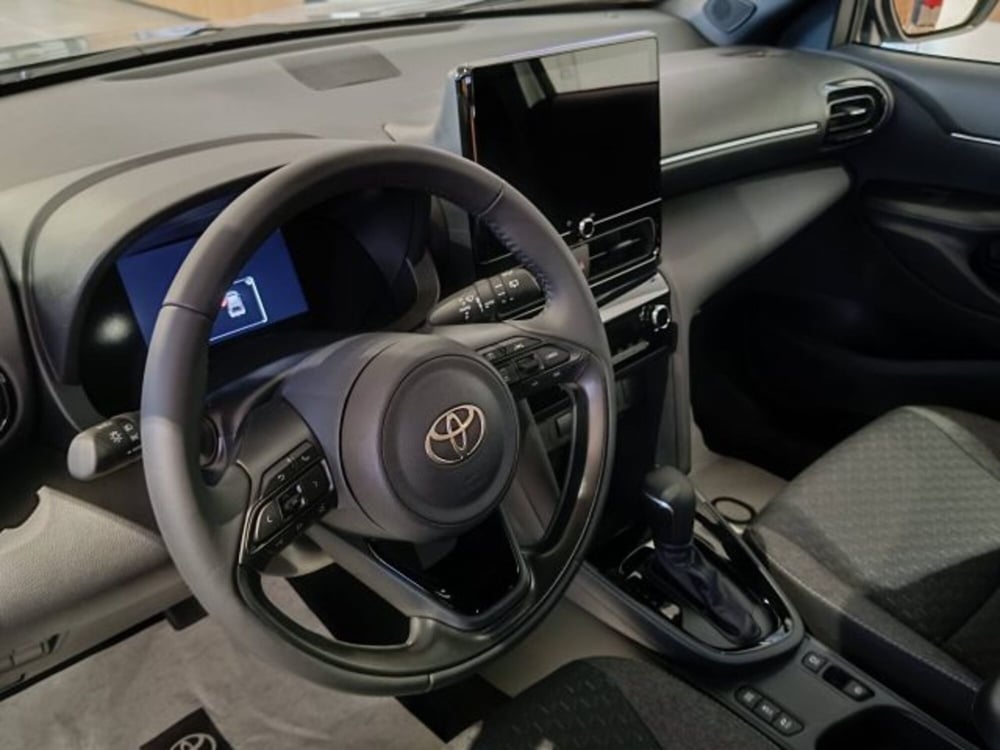 Toyota Yaris Cross nuova a Teramo (11)