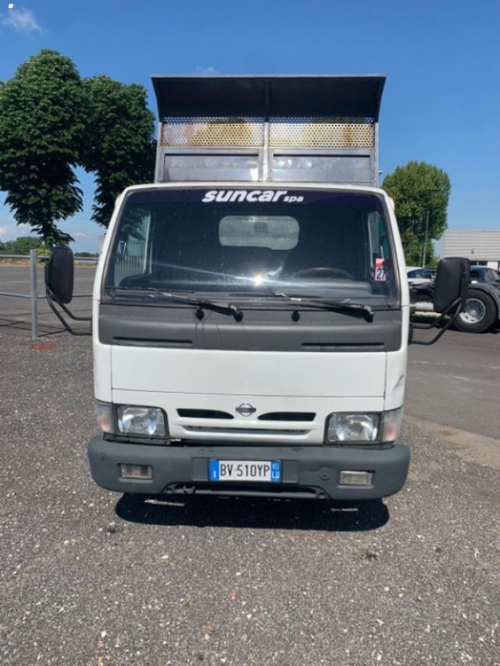 Nissan Cabstar nuova a Lucca (2)