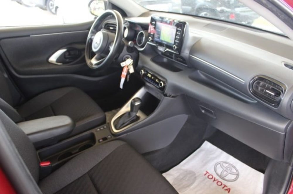 Toyota Yaris Cross usata a Roma (6)
