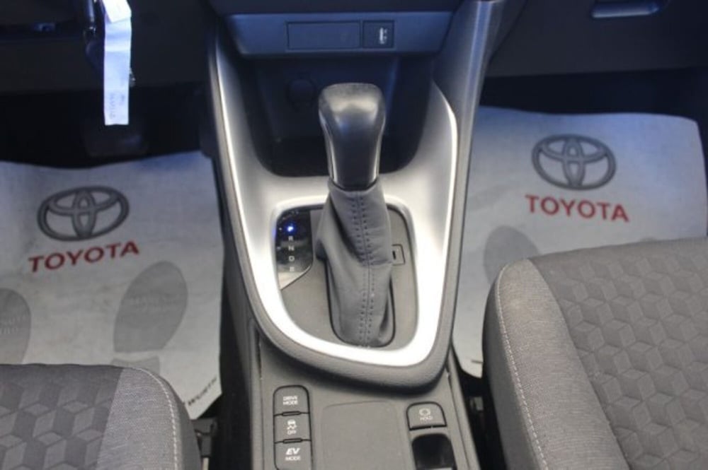 Toyota Yaris usata a Roma (15)