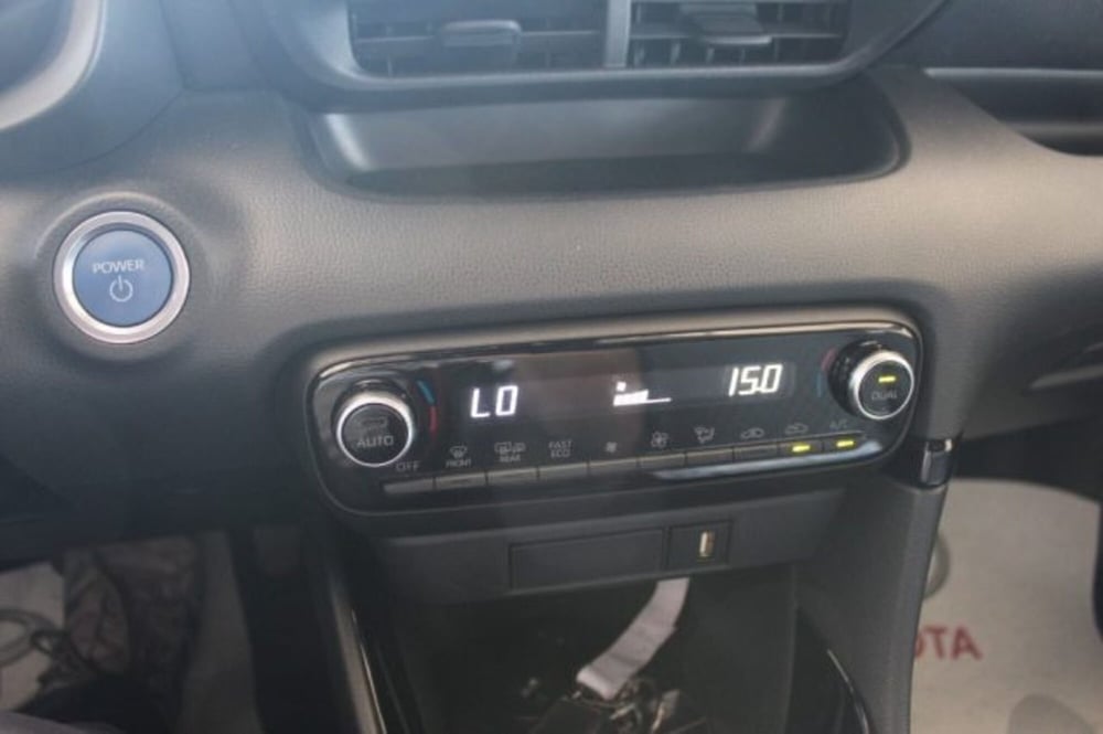Toyota Yaris usata a Roma (19)