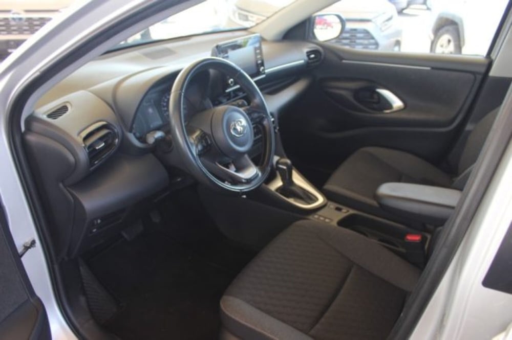 Toyota Yaris Cross usata a Roma (8)