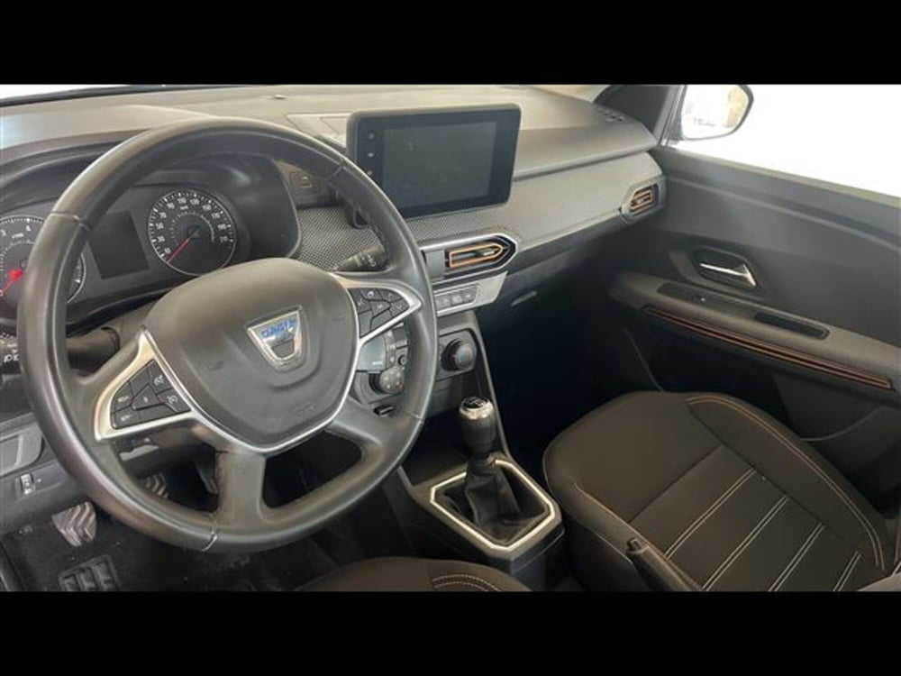 Dacia Sandero usata a Catania (10)