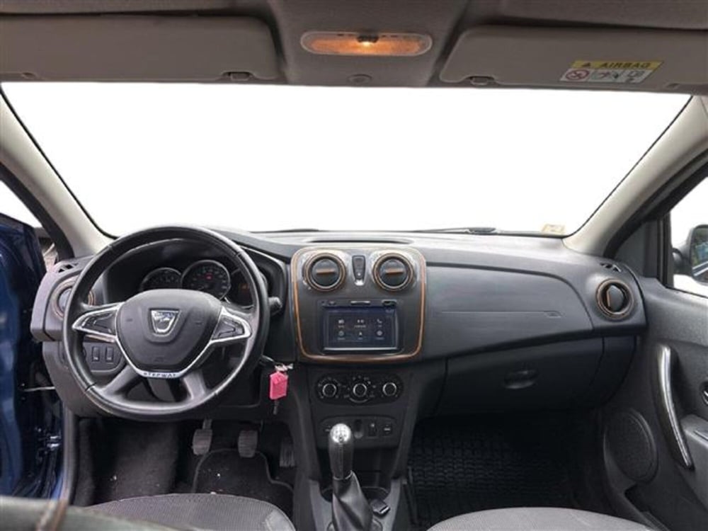 Dacia Logan usata a Torino (13)