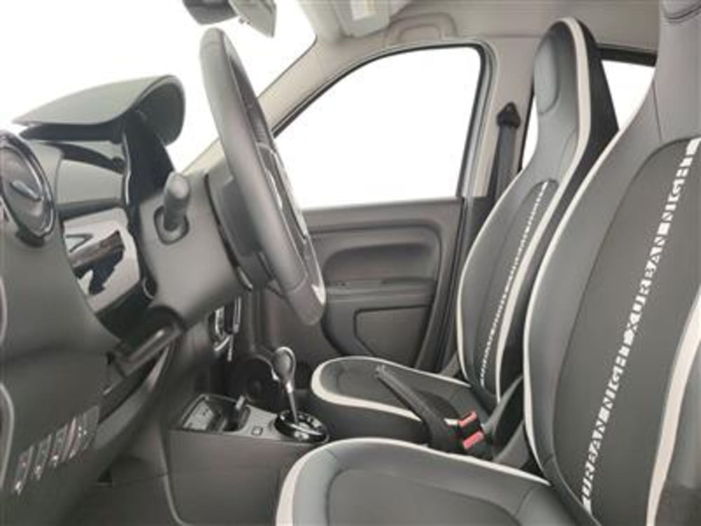 Renault Twingo usata a Bari (13)