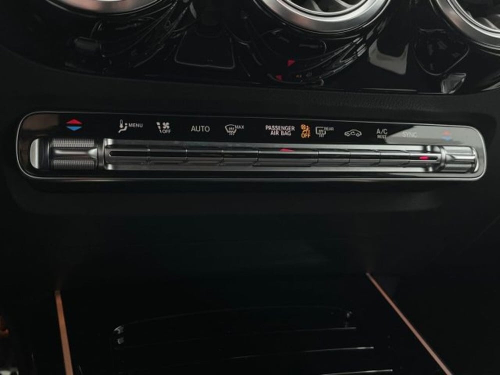Mercedes-Benz GLA SUV usata a Verona (14)