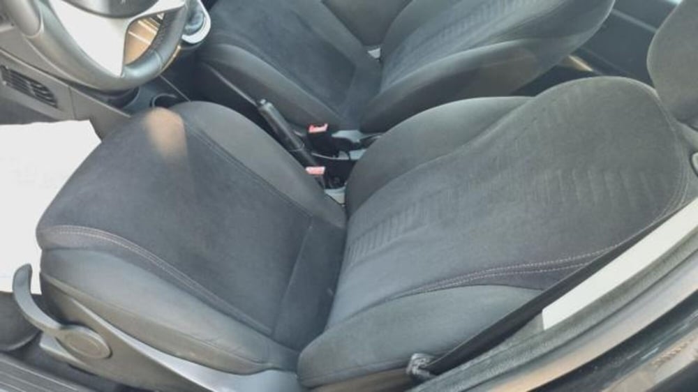 Lancia Ypsilon usata a Savona (12)