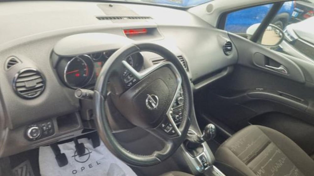 Opel Meriva usata a Savona (17)